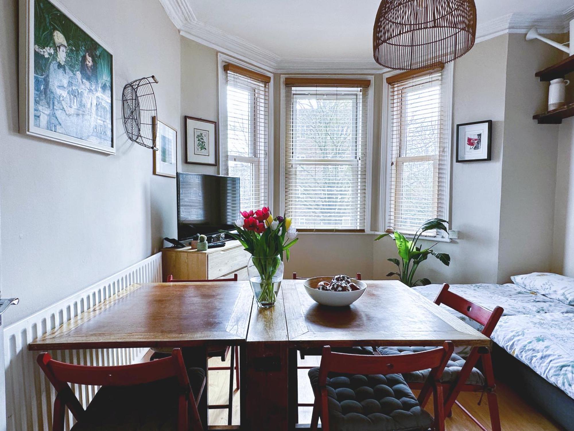 Apartamento Artistic Pied-A-Terre, Steps From The Tube, Moments From London'S Heart Exterior foto