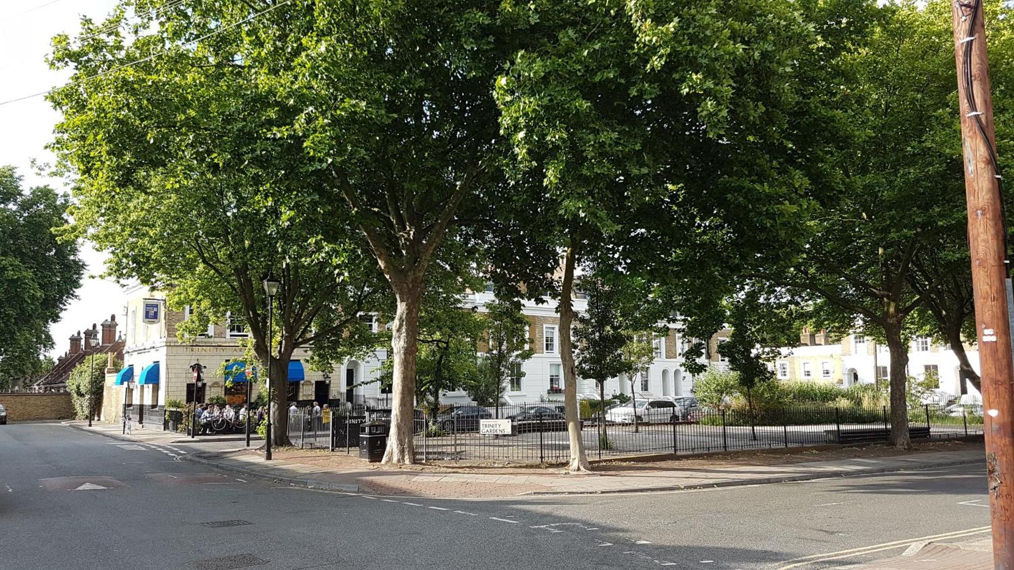 Apartamento Artistic Pied-A-Terre, Steps From The Tube, Moments From London'S Heart Exterior foto